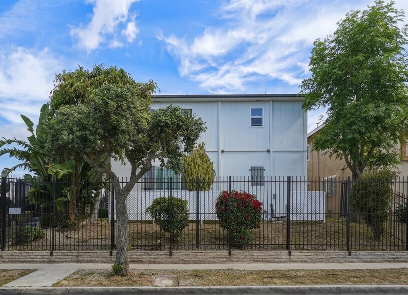 3213 Bartdon Ave, Inglewood, CA à vendre - Photo de l’immeuble – Image 2 sur 11