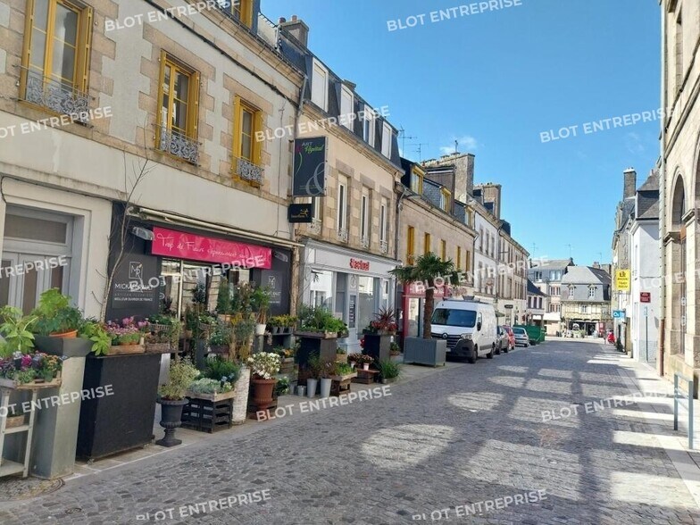 Local commercial dans Pontivy à vendre - Photo de l’immeuble – Image 1 sur 3