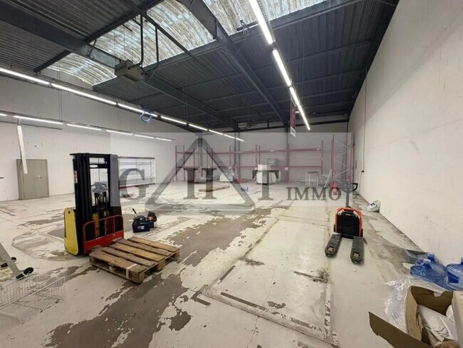 Plus de détails pour Industriel/Logistique à vendre