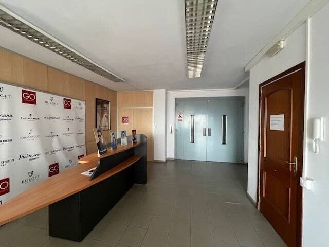 Bureau dans Barberà del Vallès, Barcelona à louer Photo intérieure– Image 1 sur 8