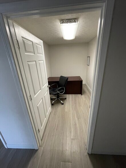 5499 Jonesboro Rd, Morrow, GA à louer - Photo intérieure – Image 3 sur 10