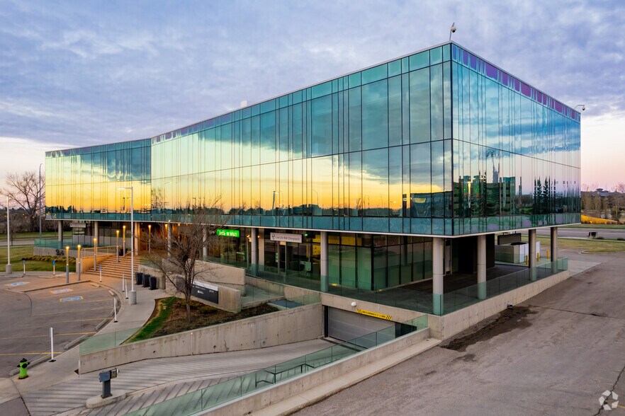 5010 Richard Rd SW, Calgary, AB à louer - Photo de l’immeuble – Image 2 sur 10