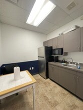 71 N Cutler Dr, North Salt Lake, UT à louer Photo intérieure– Image 2 sur 10