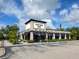 Plus de détails pour 9001 Park Royal Dr, Fort Myers, FL - Local commercial à louer