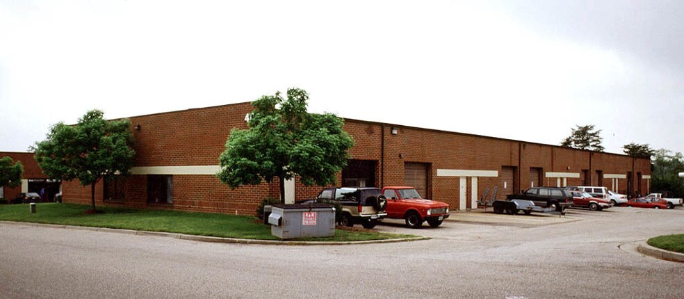 405 Headquarters Dr, Millersville, MD à louer - Photo de l’immeuble – Image 2 sur 4
