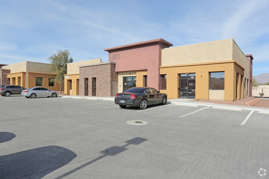3880 W Ann Rd, North Las Vegas, NV à louer - Photo de l’immeuble – Image 3 sur 6