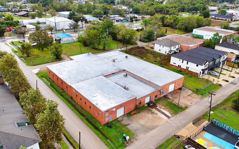 6307 Foster St, Houston, TX à vendre - Photo de l’immeuble – Image 3 sur 14