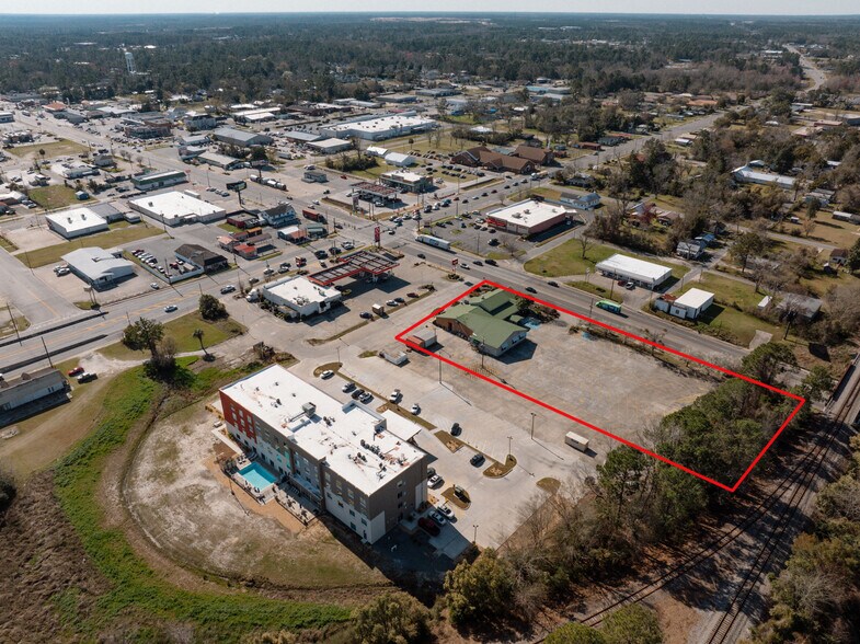 362 N 1st St, Jesup, GA à vendre - Photo de l’immeuble – Image 2 sur 31