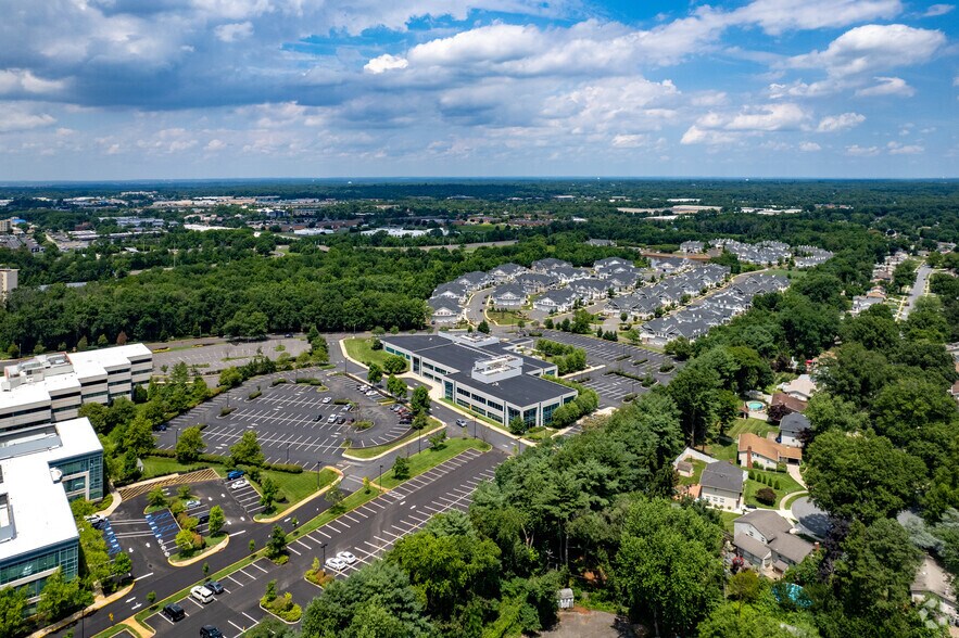 1400 Howard Blvd, Mount Laurel, NJ à louer - Aérien – Image 2 sur 5