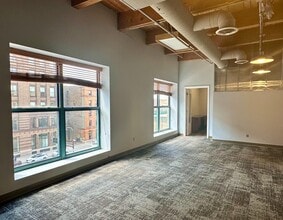 318-322 1st Ave N, Minneapolis, MN à louer Photo intérieure– Image 1 sur 5