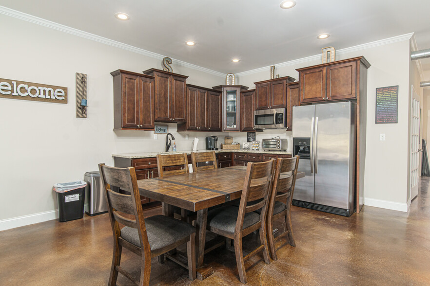 3844 Clemmons Rd, Clemmons, NC à louer - Photo de l’immeuble – Image 3 sur 32