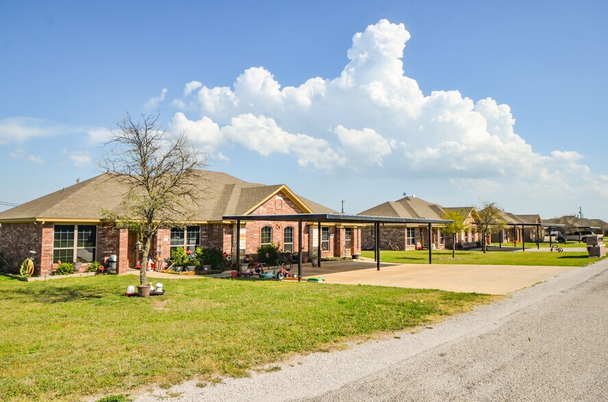 155 Gibson Ln, Weatherford, TX à vendre - Photo de l’immeuble – Image 3 sur 28