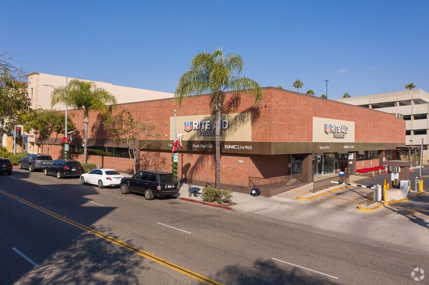 300 N Canon Dr, Beverly Hills, CA à louer - Photo principale – Image 1 sur 4