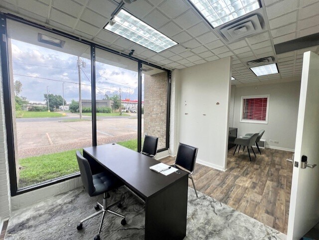 1707 Shannon St, Monroe, LA à vendre - Photo intérieure – Image 3 sur 30