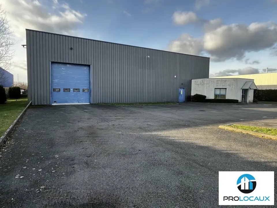 Local d’activités dans Lacroix-Saint-Ouen à louer Photo de l’immeuble– Image 1 sur 6