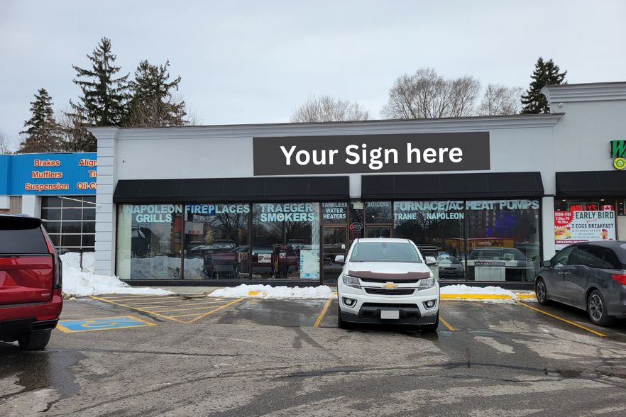 1100 Simcoe St N, Oshawa, ON à louer - Photo de l’immeuble – Image 1 sur 2