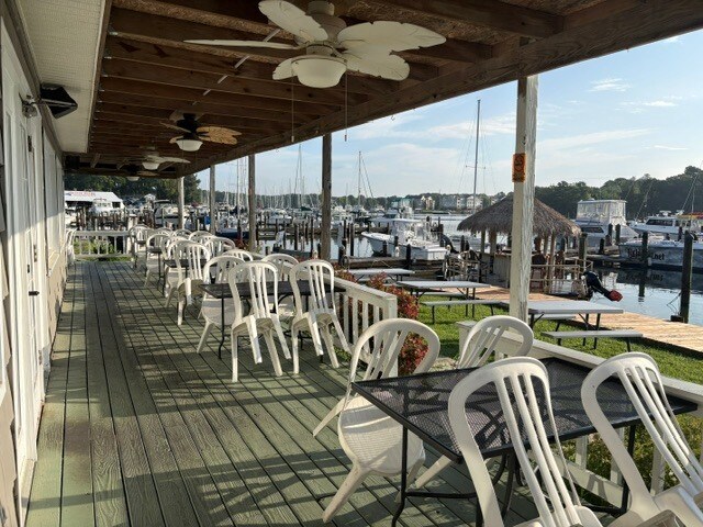 255 Lore Rd, Solomons, MD à louer - Photo de l’immeuble – Image 3 sur 8