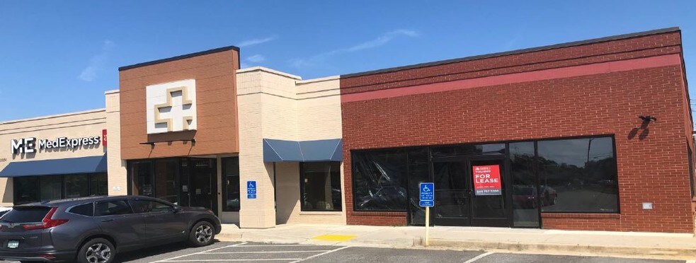 21054 Timberlake Rd, Lynchburg, VA à louer - Photo de l’immeuble – Image 1 sur 1