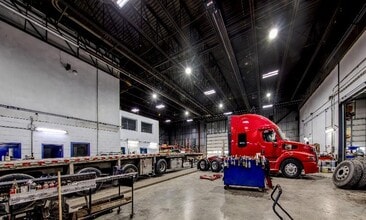 140 Rue Des Entreprises, Sainte-anne-des-plaines, QC à louer Photo intérieure– Image 2 sur 2