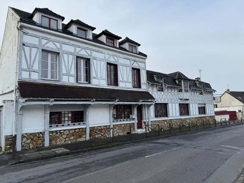 Local commercial dans Émerainville à vendre Photo de l’immeuble– Image 1 sur 3