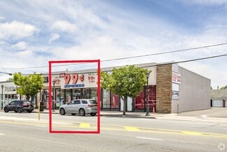 Plus de détails pour 1081 Hempstead Tpke, Franklin Square, NY - Local commercial à louer