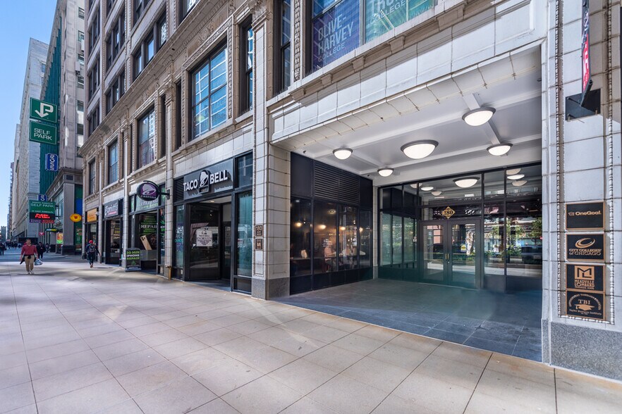 180 N Wabash Ave, Chicago, IL à louer - Photo de l’immeuble – Image 3 sur 8