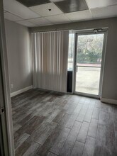 7340 Blanco Rd, San Antonio, TX à louer Photo intérieure– Image 2 sur 4