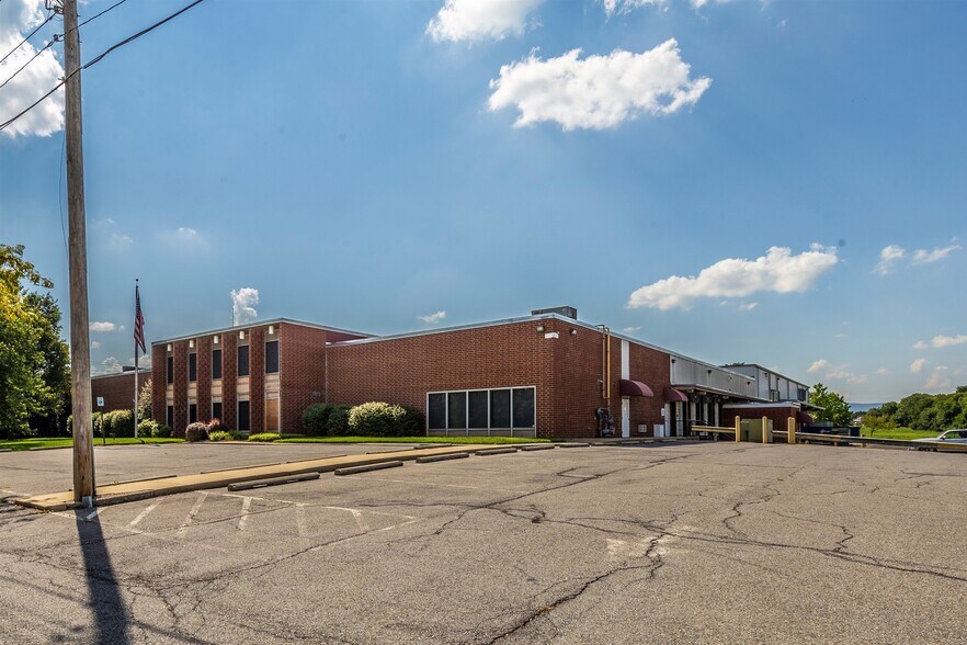 605 E Church St, Frederick, MD à louer - Photo principale – Image 1 sur 54