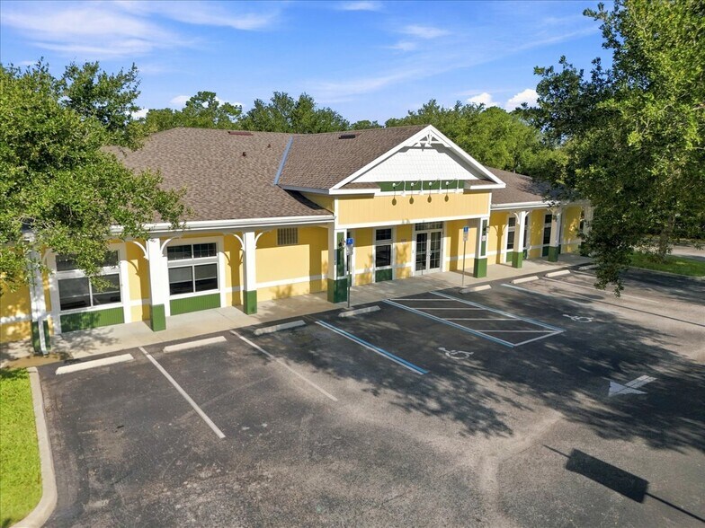 191 Endicott Way, Deland, FL à vendre - Photo de l’immeuble – Image 2 sur 29