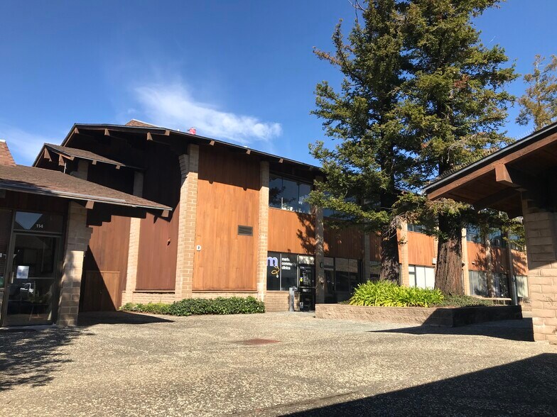 5 Bon Air Rd, Larkspur, CA à louer - Photo de l’immeuble – Image 2 sur 3