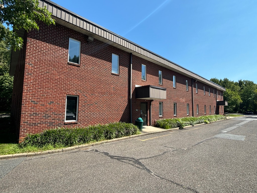 1675 Whitehorse Mercerville Rd, Hamilton, NJ à louer Photo de l’immeuble– Image 1 sur 3