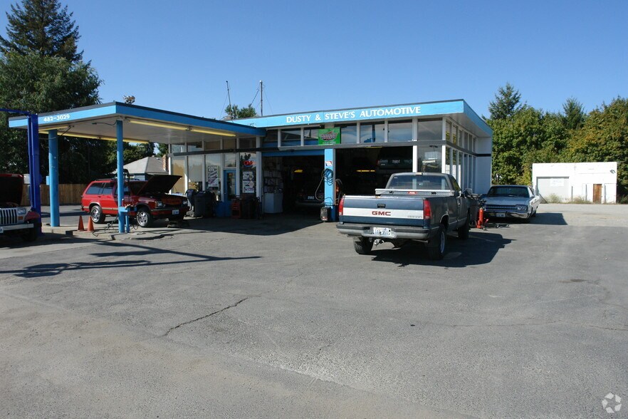 10101 N Newport Hwy, Spokane, WA à louer - Photo de l’immeuble – Image 2 sur 2