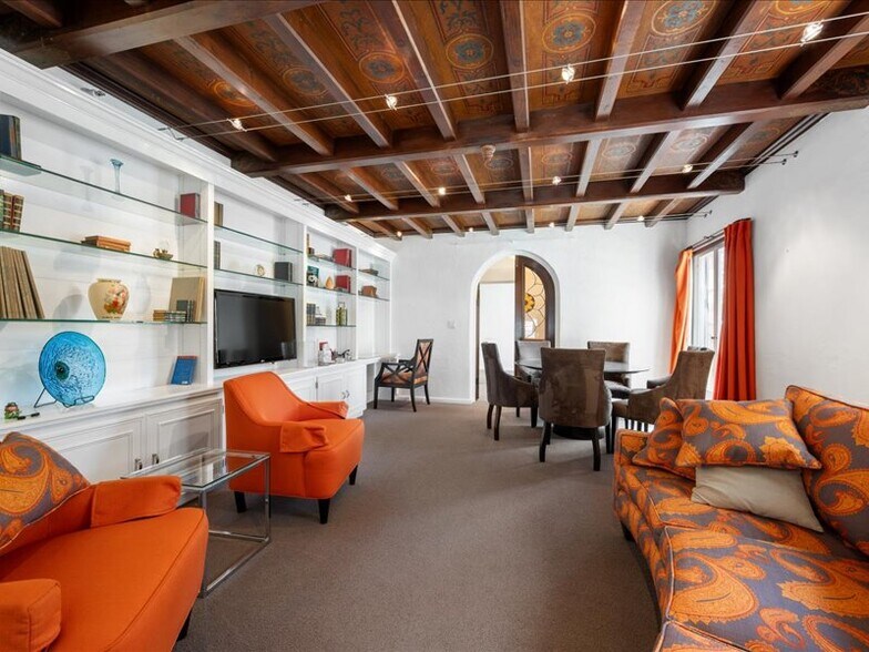 890 Osos St, San Luis Obispo, CA à louer - Photo de l’immeuble – Image 3 sur 8