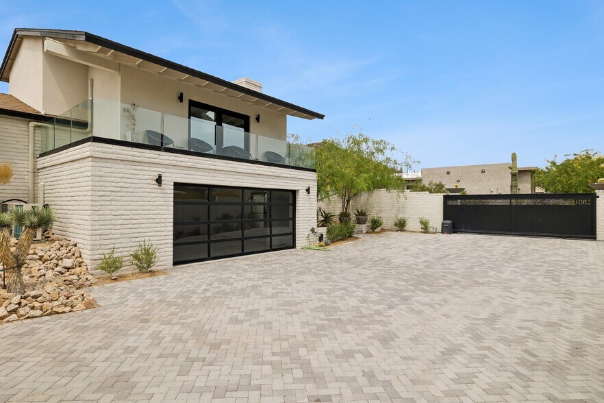 5801 E Surrey Dr, Cave Creek, AZ à vendre - Photo de l’immeuble – Image 2 sur 57