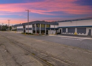 2400-2450 8th Ave S, Seattle, WA à louer Photo de l’immeuble– Image 2 sur 7