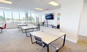 850 NW 42nd Ave, Miami, FL à louer Photo intérieure– Image 2 sur 3