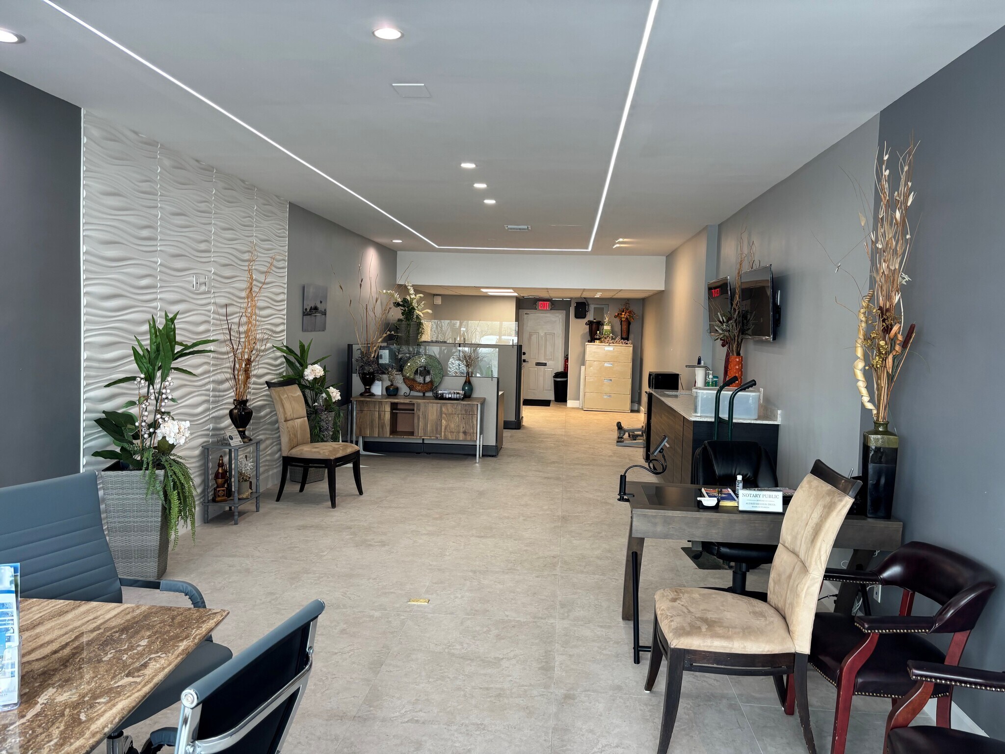 2661-2671 E Oakland Park Blvd, Fort Lauderdale, FL à louer Photo principale– Image 1 sur 8