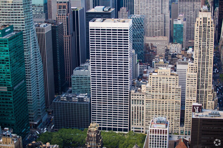 1114 Avenue of the Americas, New York, NY à louer - Aérien – Image 3 sur 11