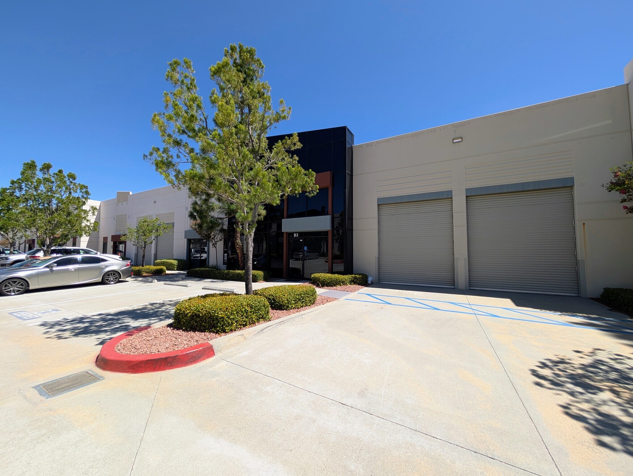 42245 Remington Ave, Temecula, CA à vendre Photo de l’immeuble– Image 1 sur 3