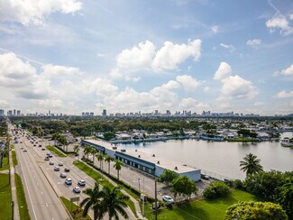 Plus de détails pour 3192-3194 W Hallandale Beach Blvd, Hallandale, FL - Local commercial à louer