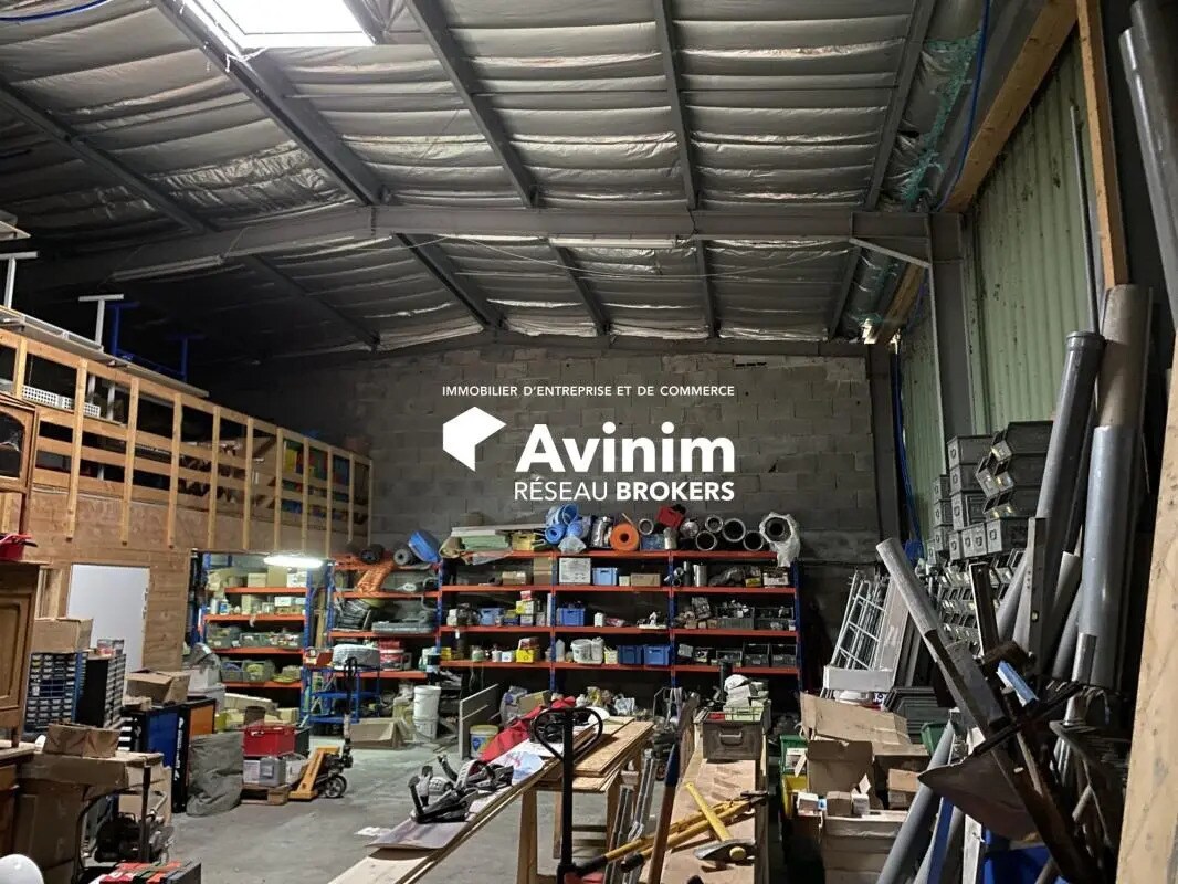 Local d'activités dans Saint-Nazaire-les-Eymes à vendre Photo intérieure– Image 1 sur 14