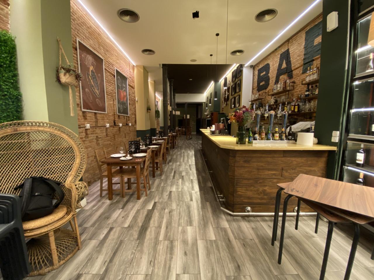 Local commercial dans Barcelone, Barcelona à louer Photo intérieure– Image 1 sur 11