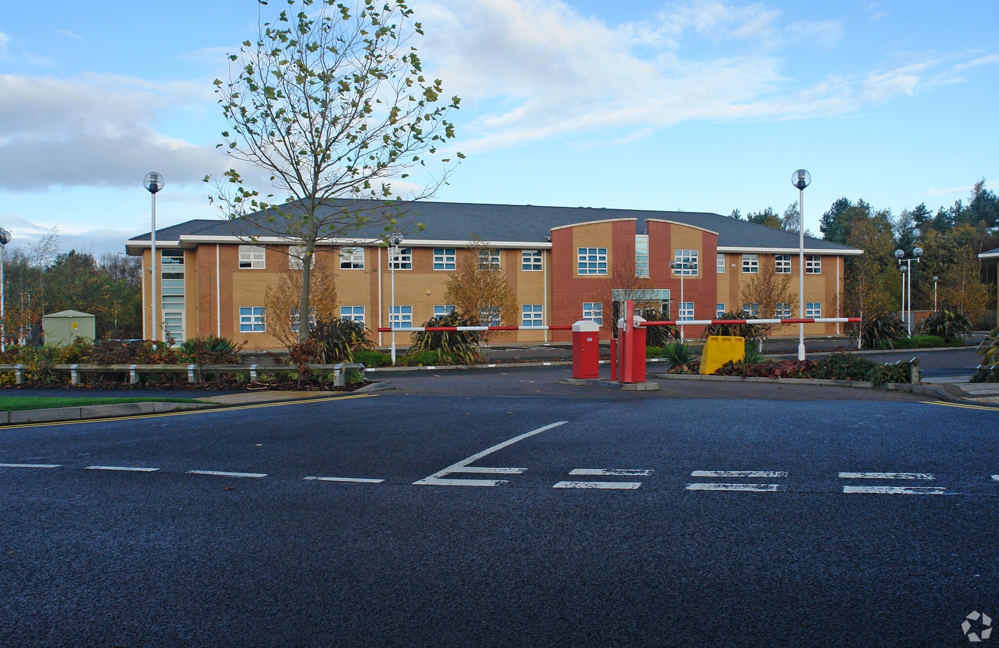 Broadlands, Wolverhampton à louer Photo principale– Image 1 sur 11
