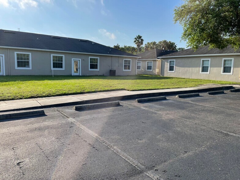 13107 W Linebaugh Ave, Tampa, FL à vendre - Autre – Image 1 sur 5