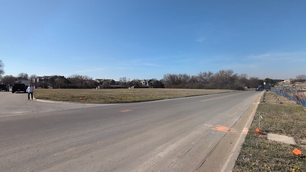 129th & Somerset Dr, Olathe, KS à vendre - Vidéo sur l’annonce professionnelle – Image 2 sur 15