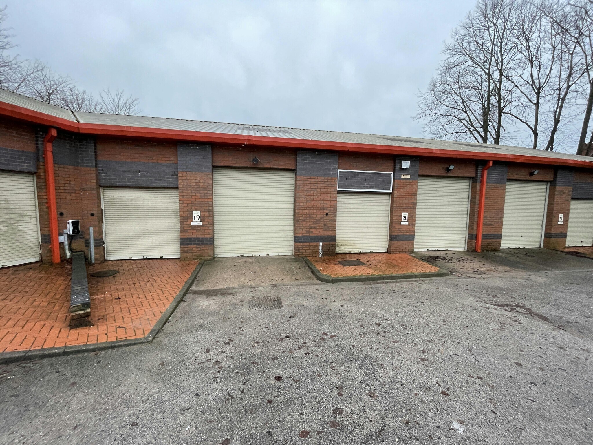Units 17-21, Station St, Leek à louer Photo de l’immeuble– Image 1 sur 8