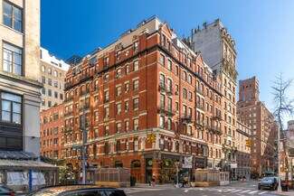 Plus de détails pour 71 University Pl, New York, NY - Local commercial à louer
