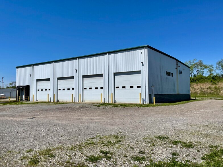 731 Saxonburg Blvd, Saxonburg, PA à louer - Photo de l’immeuble – Image 3 sur 25