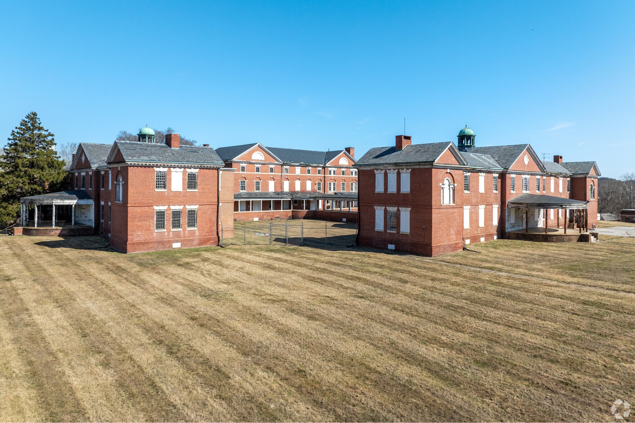 Warfield Ave, Sykesville, MD à vendre Photo principale– Image 1 sur 8