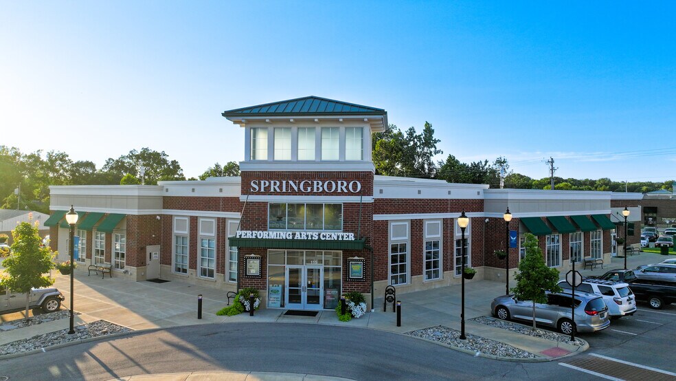 Central Ave, Springboro, OH à louer - Photo de l’immeuble – Image 3 sur 14